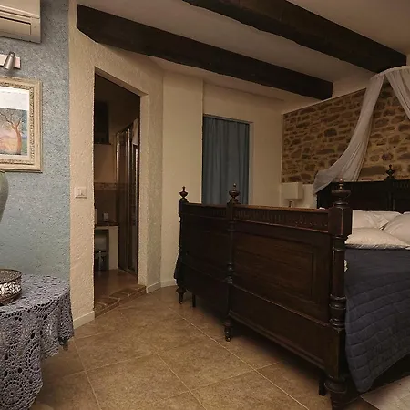 Tamara Country & Oda ve Kahvaltı 4*