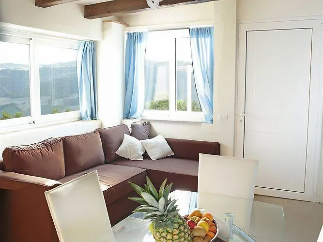 Nocleg ze śniadaniem Tamara Country & 4*