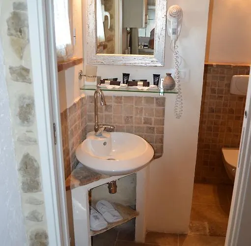 Tamara Country & 4* Montefiore Conca