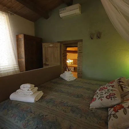 Tamara Country & 3* Montefiore Conca