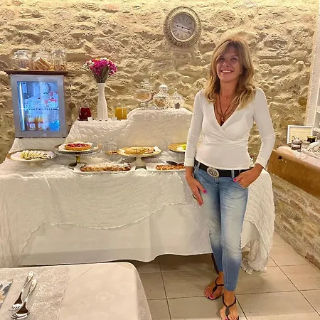 Alojamento de Acomodação e Pequeno-almoço Tamara Country & Montefiore Conca