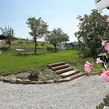 Tamara Country & Montefiore Conca