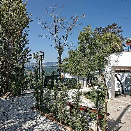 Tamara Country & Bed & Breakfast 4*