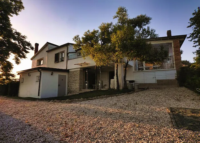 Tamara Country & 4* Montefiore Conca