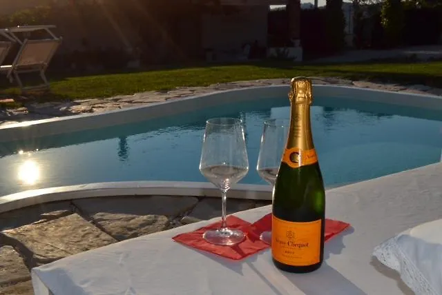 Tamara Country & 4* Montefiore Conca