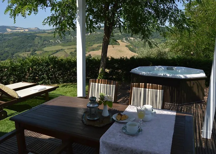 Tamara Country & 4* Montefiore Conca